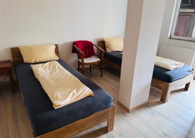 domstube-ferienwohnung-naumburg3-400x284 Domstube-Ferienwohnung